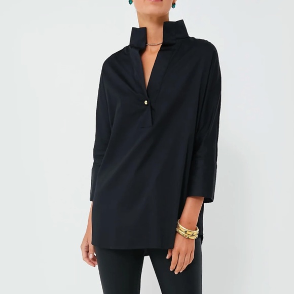 Tuckernuck Tops - Tuckernuck Black Willow Blouse NWT